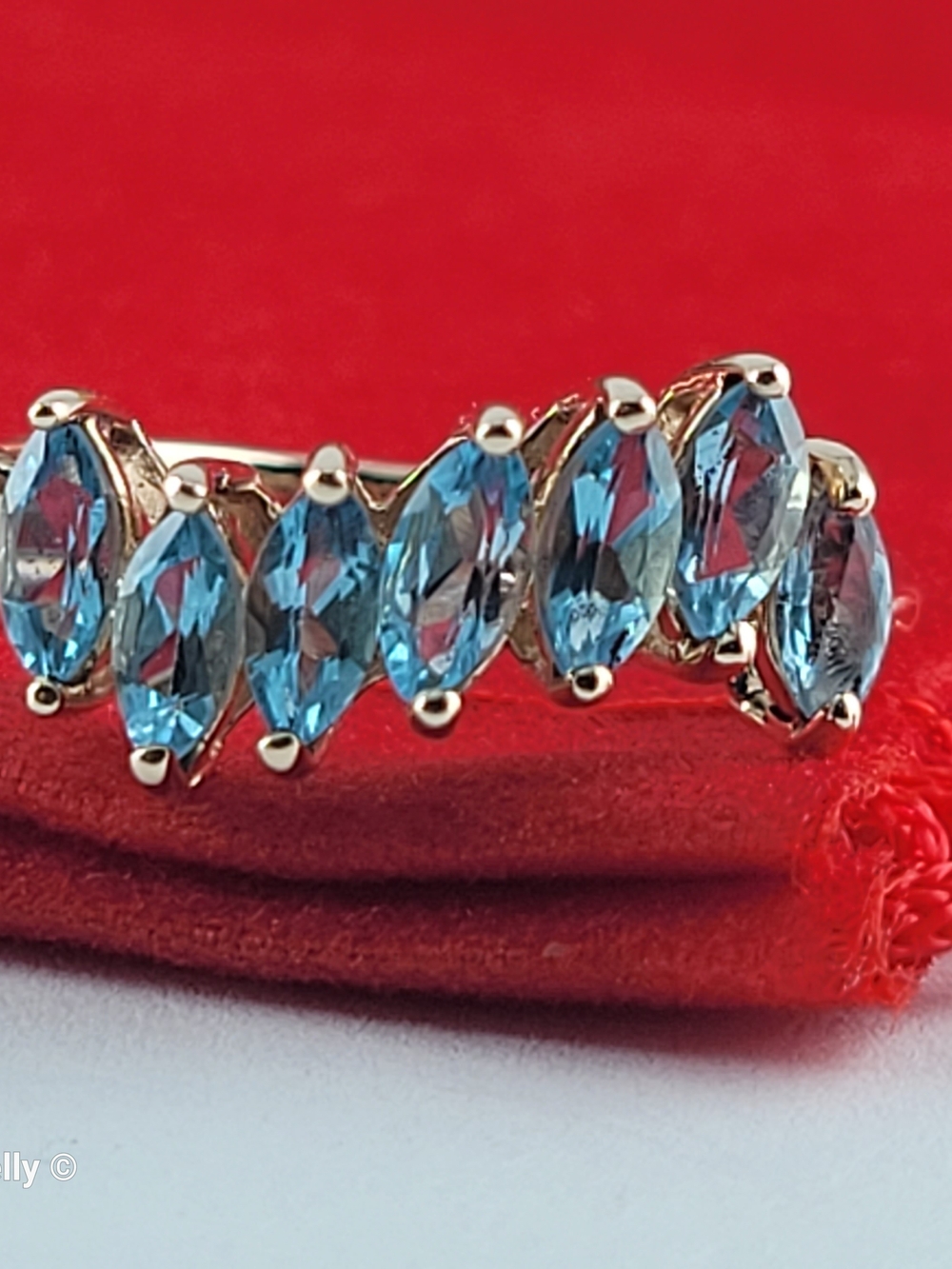 10K Yellow Gold Blue Topaz Wavy Design Ring Size 6.75 - Solid Gold! 👌🎁